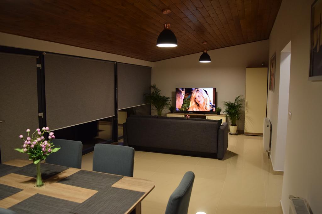 Sanderson Apartments Csíkszereda Kültér fotó