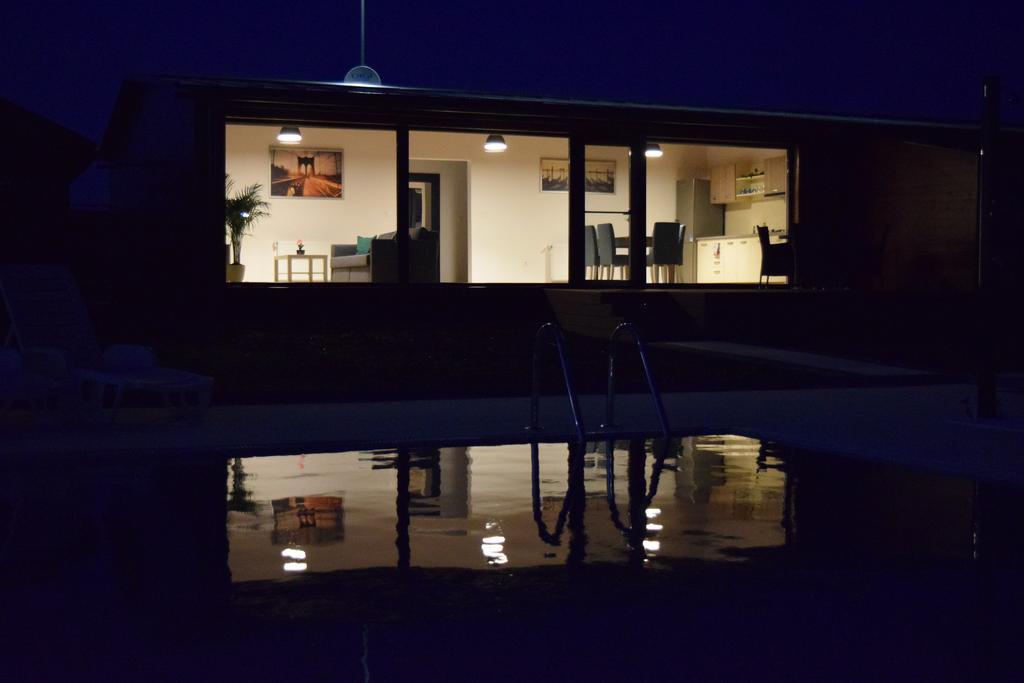 Sanderson Apartments Csíkszereda Kültér fotó